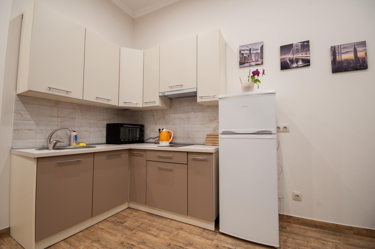 Wonderful Flat On City Center อุชโฮรอด ภายนอก รูปภาพ